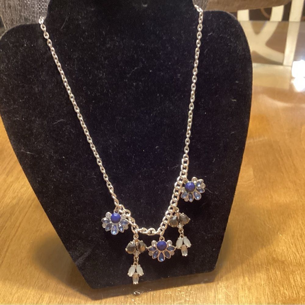 Silvertone Blue Crystal Flower Charms Necklace 18”